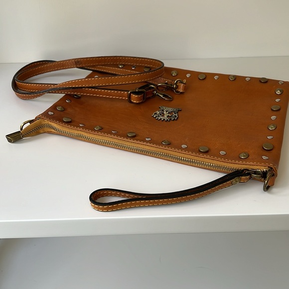 Pratesi Firenze Studded Cognac Brown Leather Clutch Wristlet Crossbody Bag Italy - Picture 7 of 14